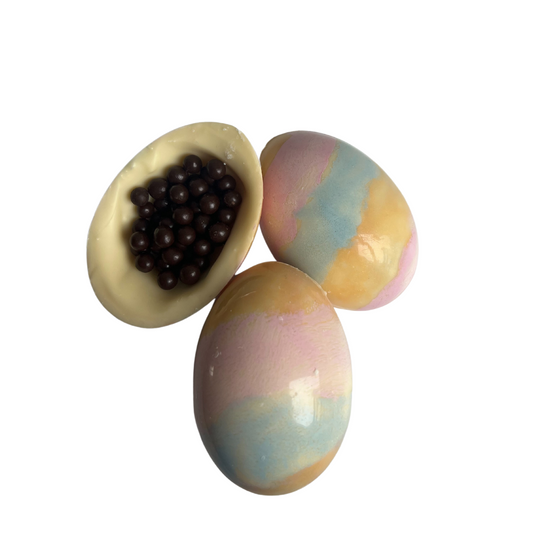 Handpainted Kinder Egg With Crispy Pearls (48 g)