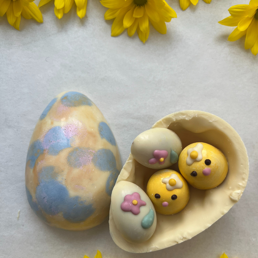 Handpainted Easter Surprise Egg (200 g)